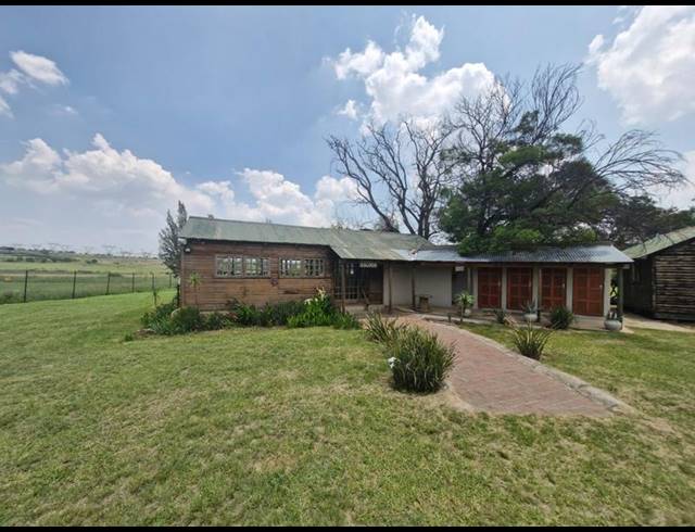 FARM FOR SALE IN MNANDI